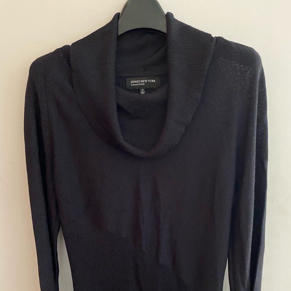 NWOT, Jones New York sleek black sweater!